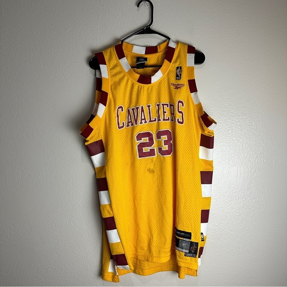 Lebron James Reebok Hardwood Classics 1975-76 Cleveland Cavs Jersey Size Large